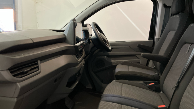 Volkswagen Transporter T32 Swb Diesel 2.0 TDI 150 Commerce Pro Van 4MOTION Auto [5 Plus] - Image 25
